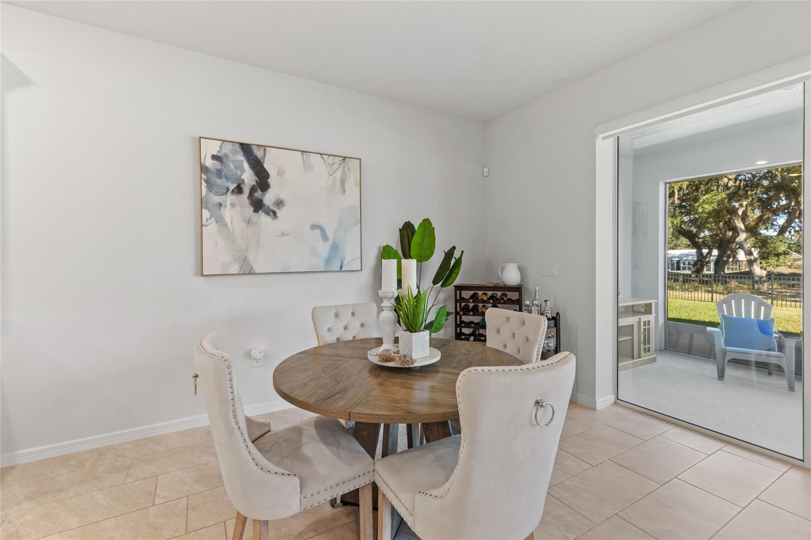 Listing photo id 19 for 6248 Bradford Woods Dr