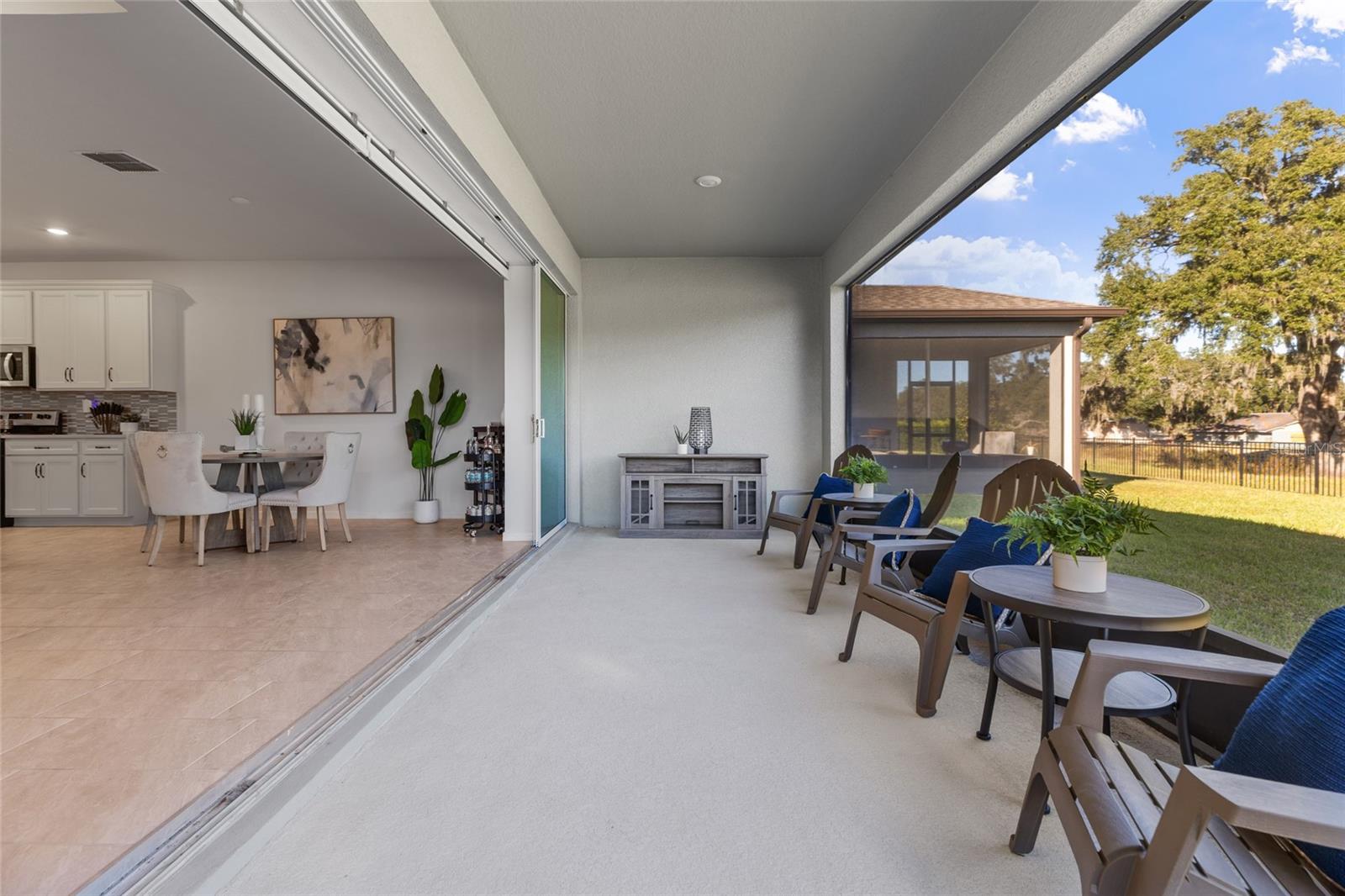 Listing photo id 1 for 6248 Bradford Woods Dr