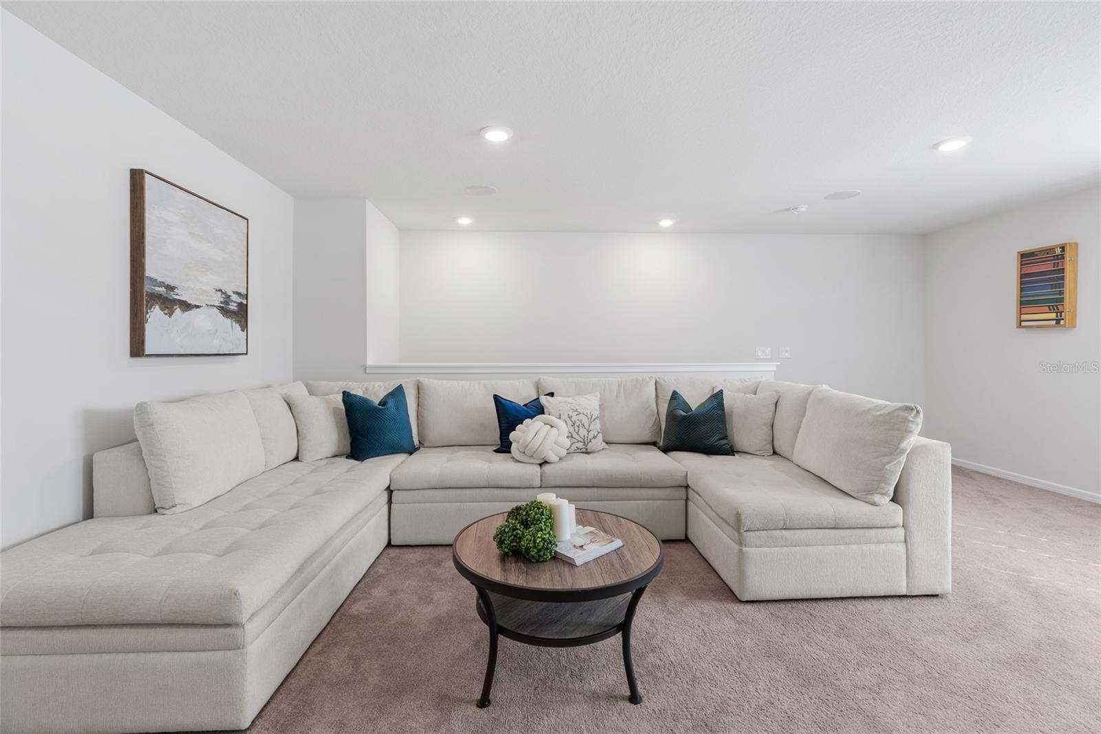 Listing photo id 35 for 6248 Bradford Woods Dr