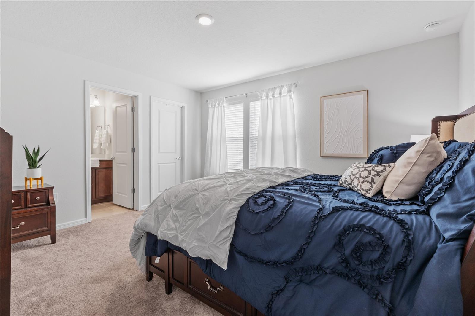 Listing photo id 40 for 6248 Bradford Woods Dr