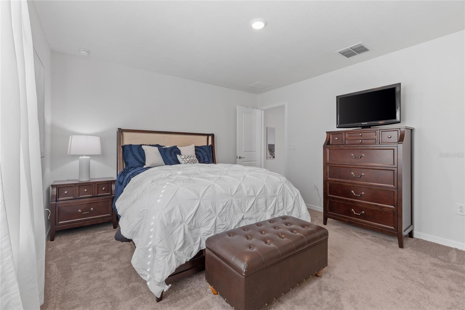 Listing photo id 41 for 6248 Bradford Woods Dr