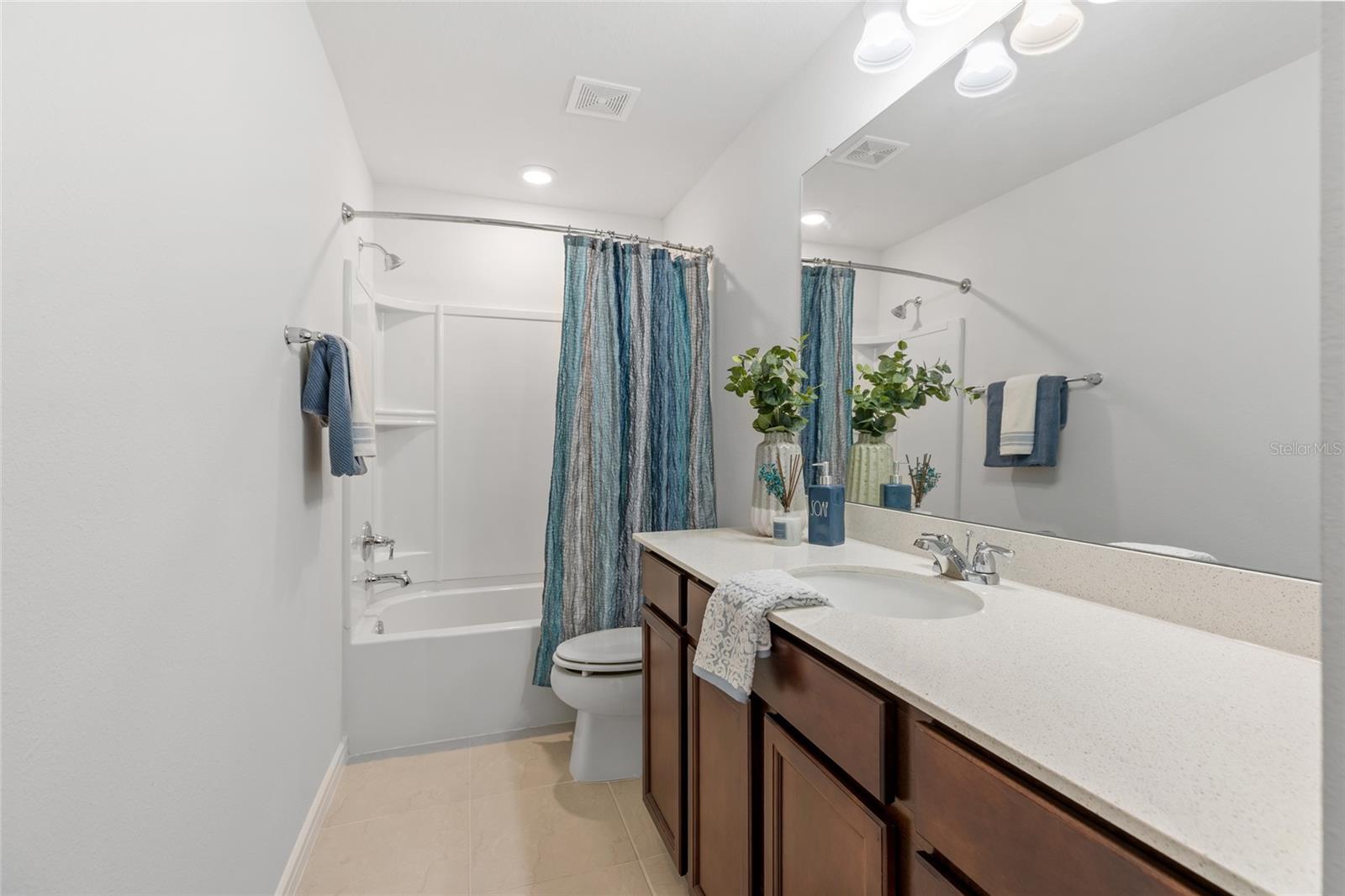 Listing photo id 45 for 6248 Bradford Woods Dr