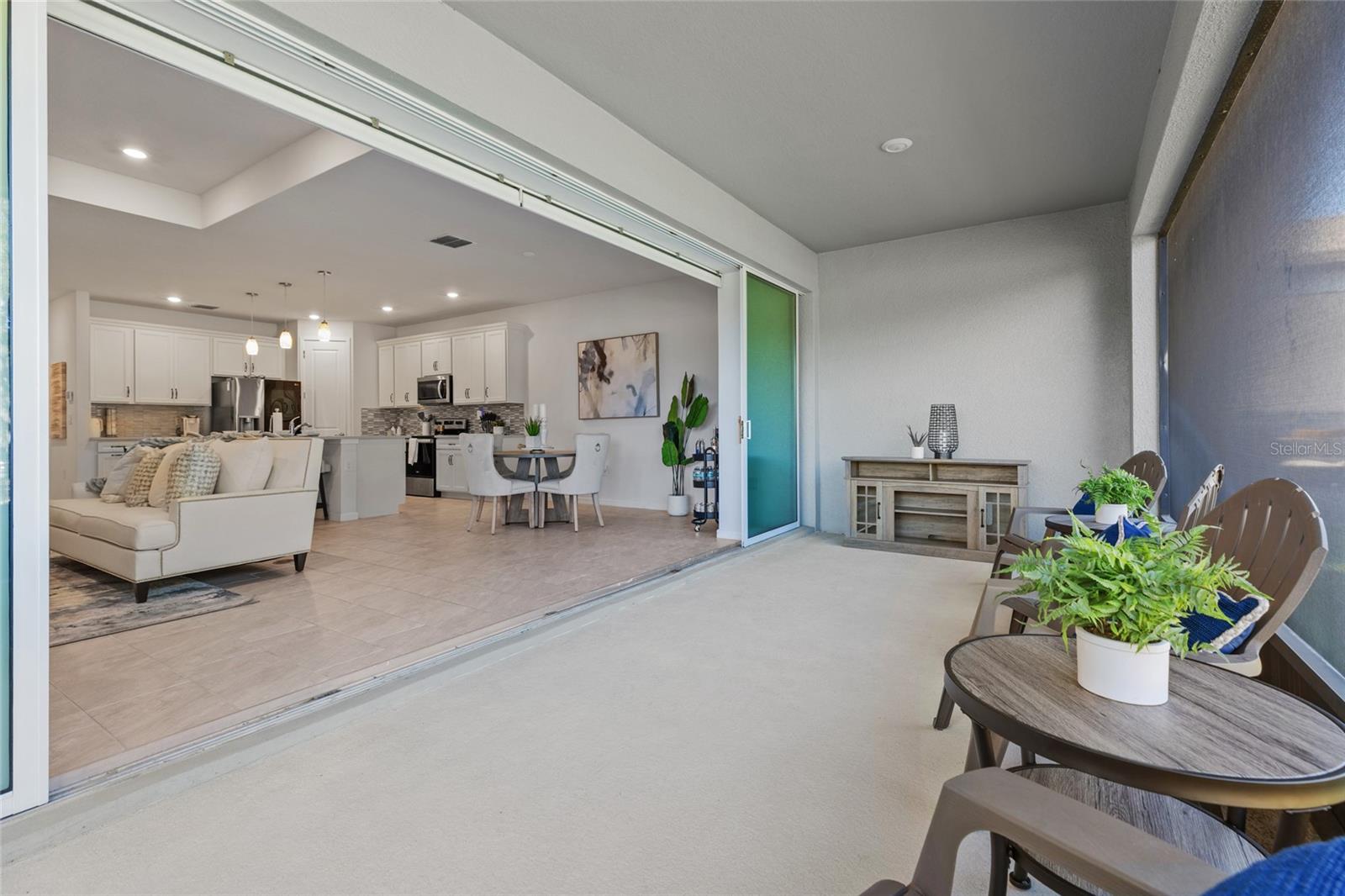 Listing photo id 49 for 6248 Bradford Woods Dr