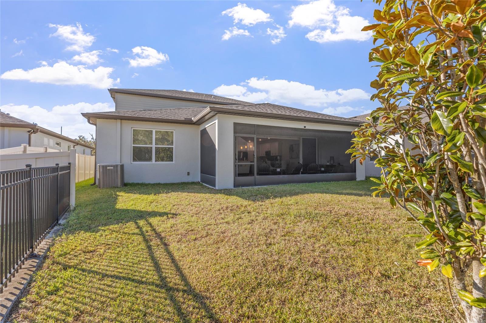 Listing photo id 54 for 6248 Bradford Woods Dr