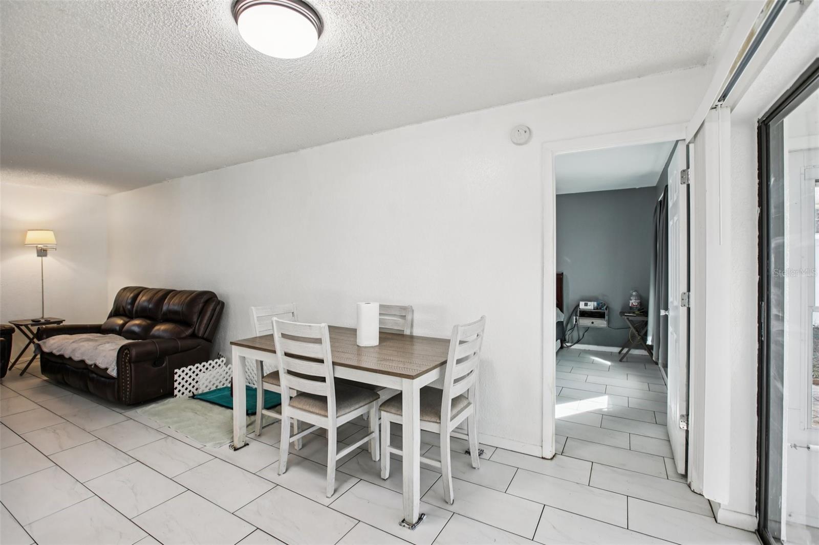 Image 12 of 34 For 2083 Arbuckle Road