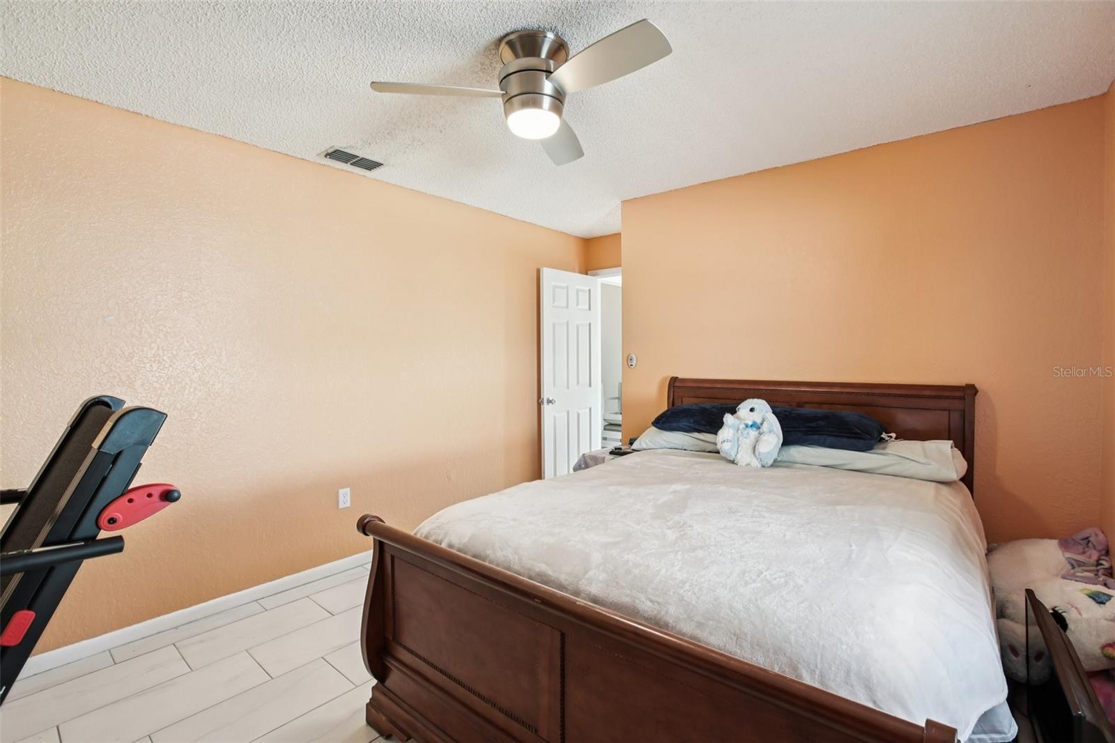 Image 23 of 34 For 2083 Arbuckle Road