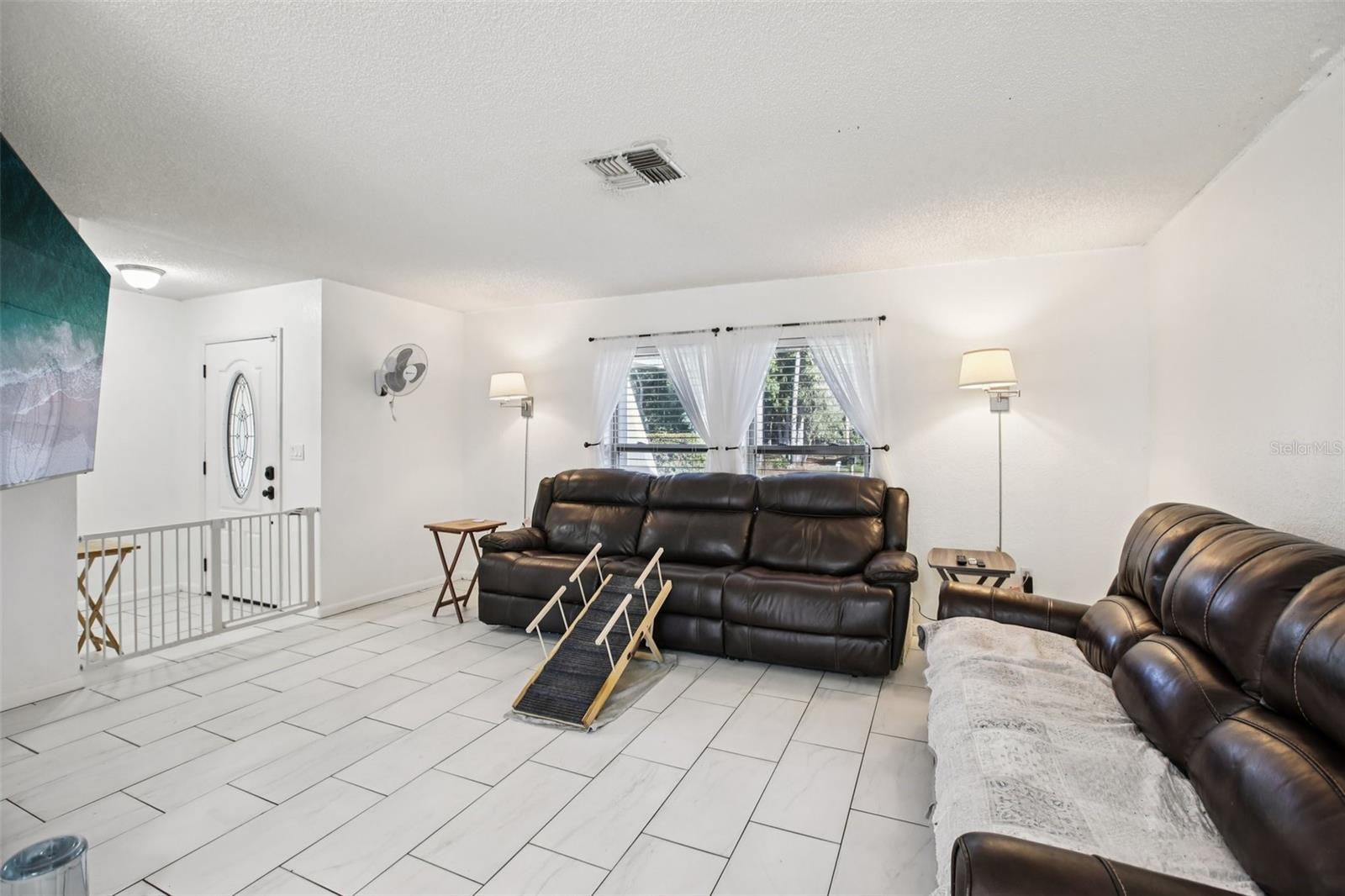 Image 8 of 34 For 2083 Arbuckle Road