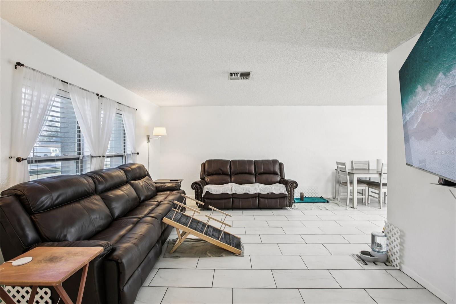 Image 9 of 34 For 2083 Arbuckle Road