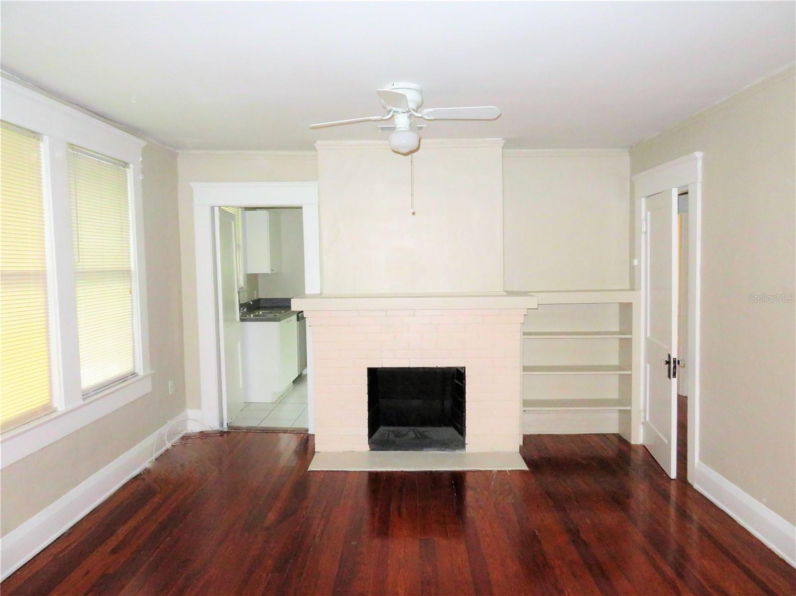 Image 5 of 19 For 607 Willow Avenue 1-2