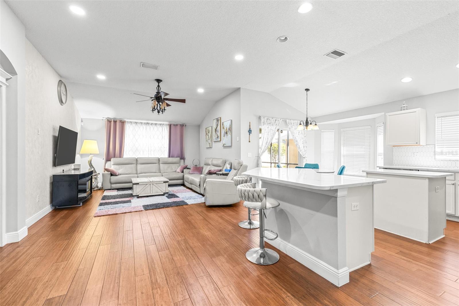 Image 10 of 52 For 16641 Fairbolt Way