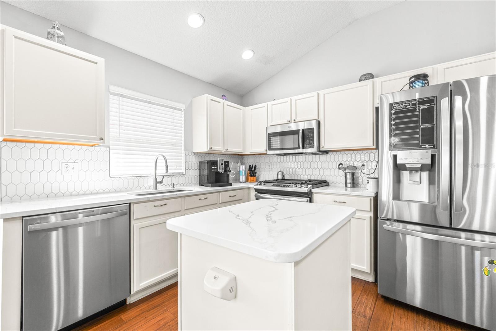 Image 19 of 52 For 16641 Fairbolt Way