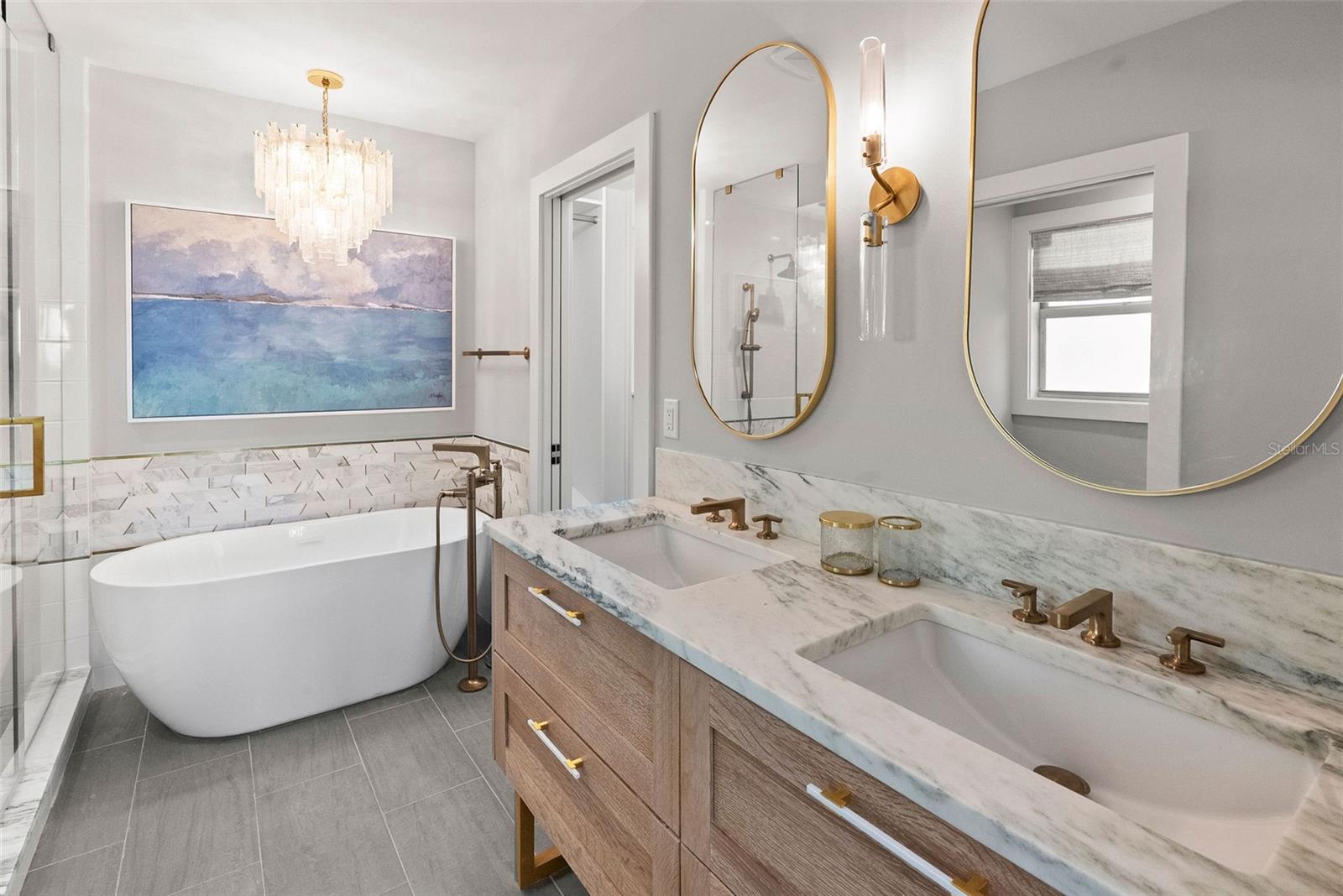 Image 20 of 49 For 2807 Sunset Way