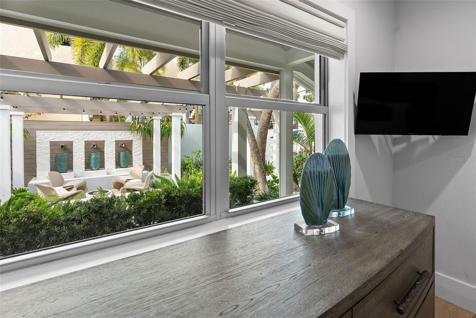 Image 24 of 49 For 2807 Sunset Way