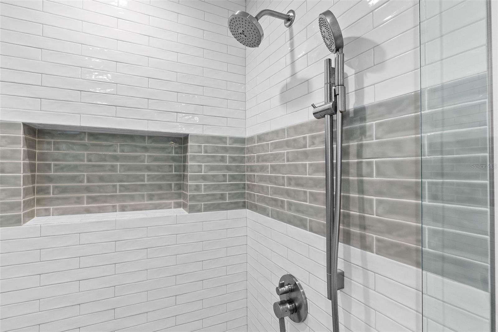 Image 26 of 49 For 2807 Sunset Way