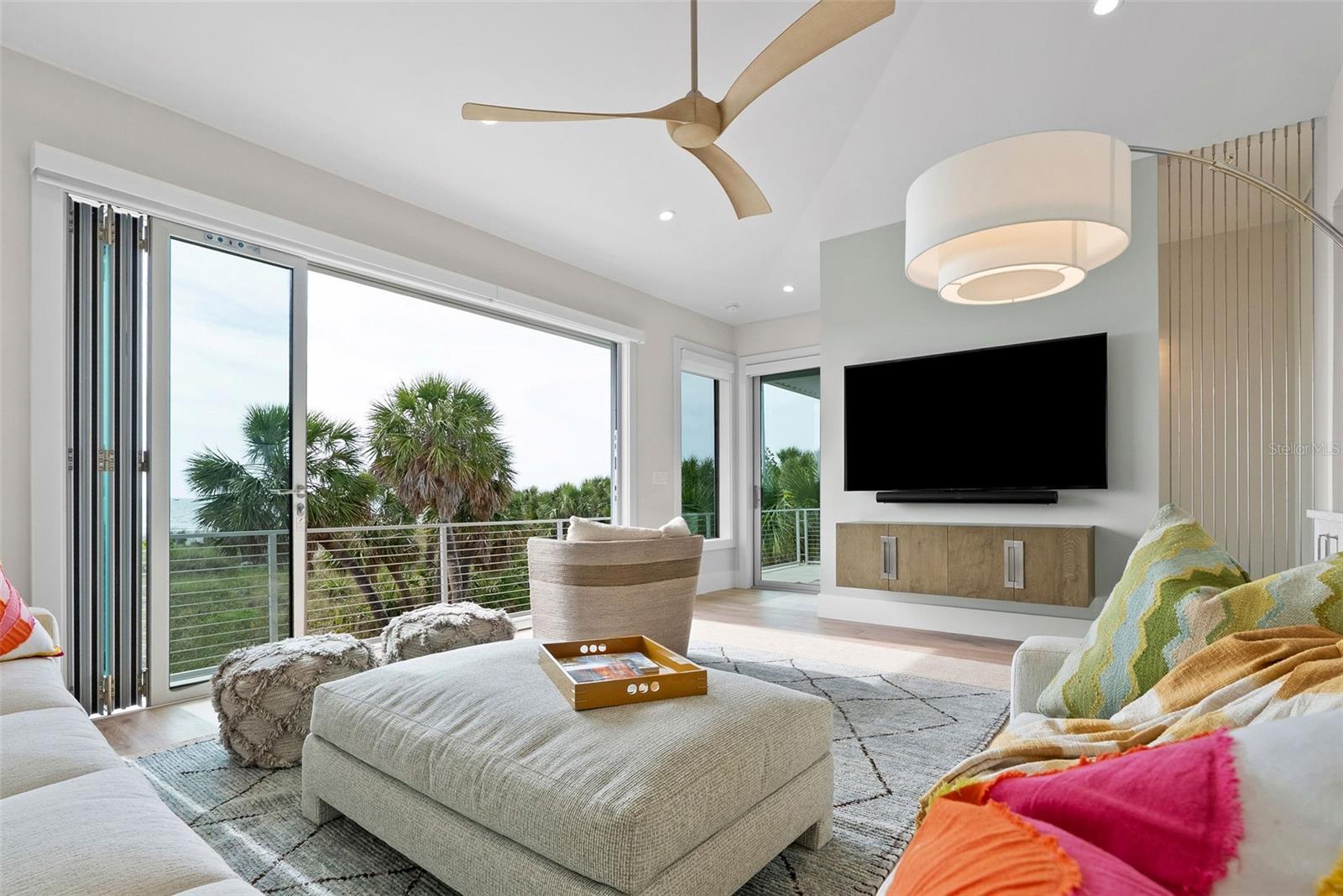 Image 29 of 49 For 2807 Sunset Way