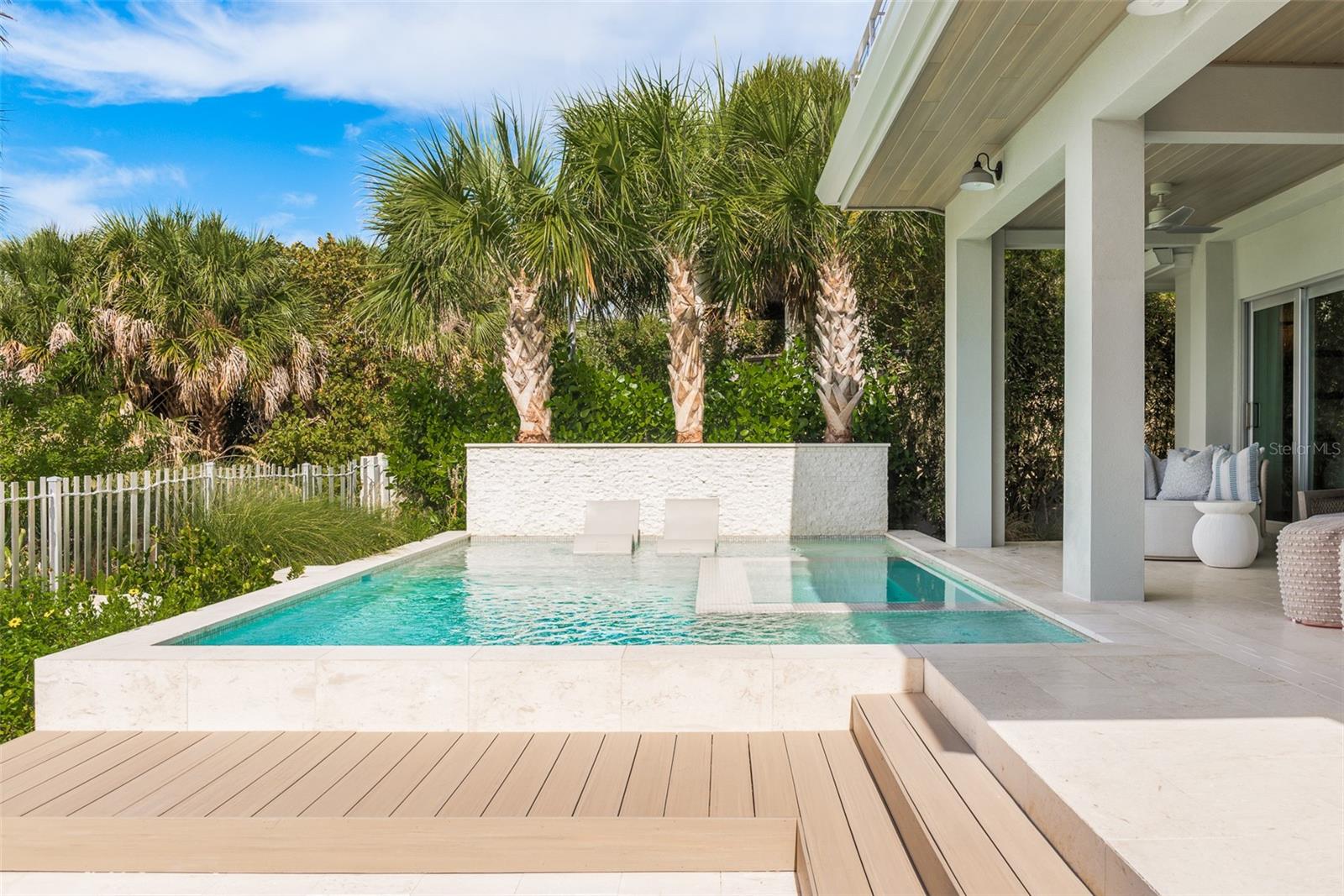 Image 43 of 49 For 2807 Sunset Way