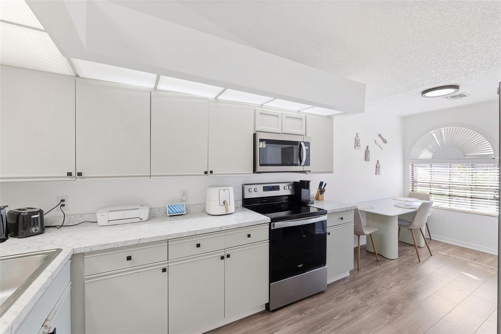 Image 11 of 34 For 10435 Saint Tropez Place 201