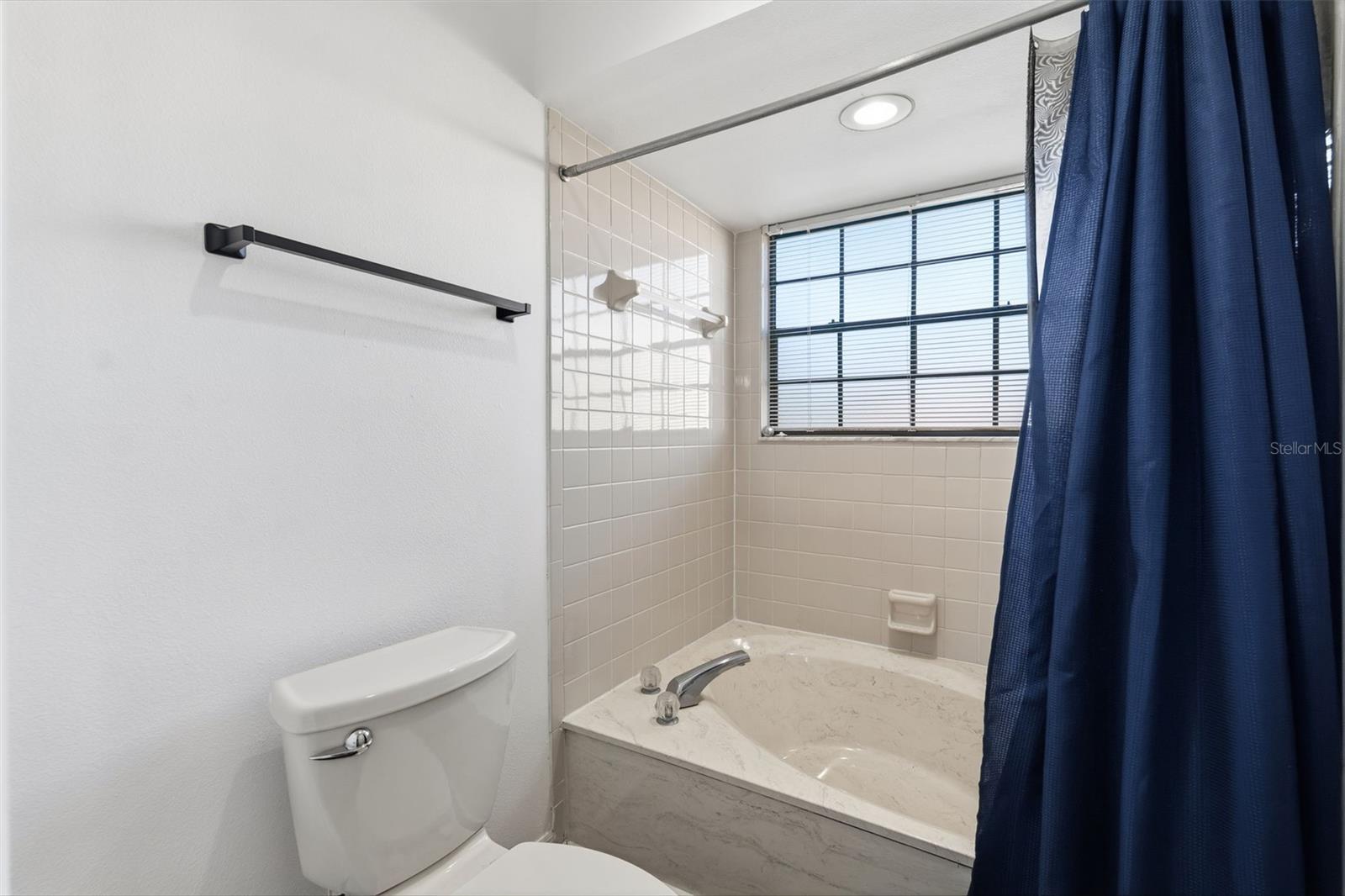 Image 20 of 34 For 10435 Saint Tropez Place 201