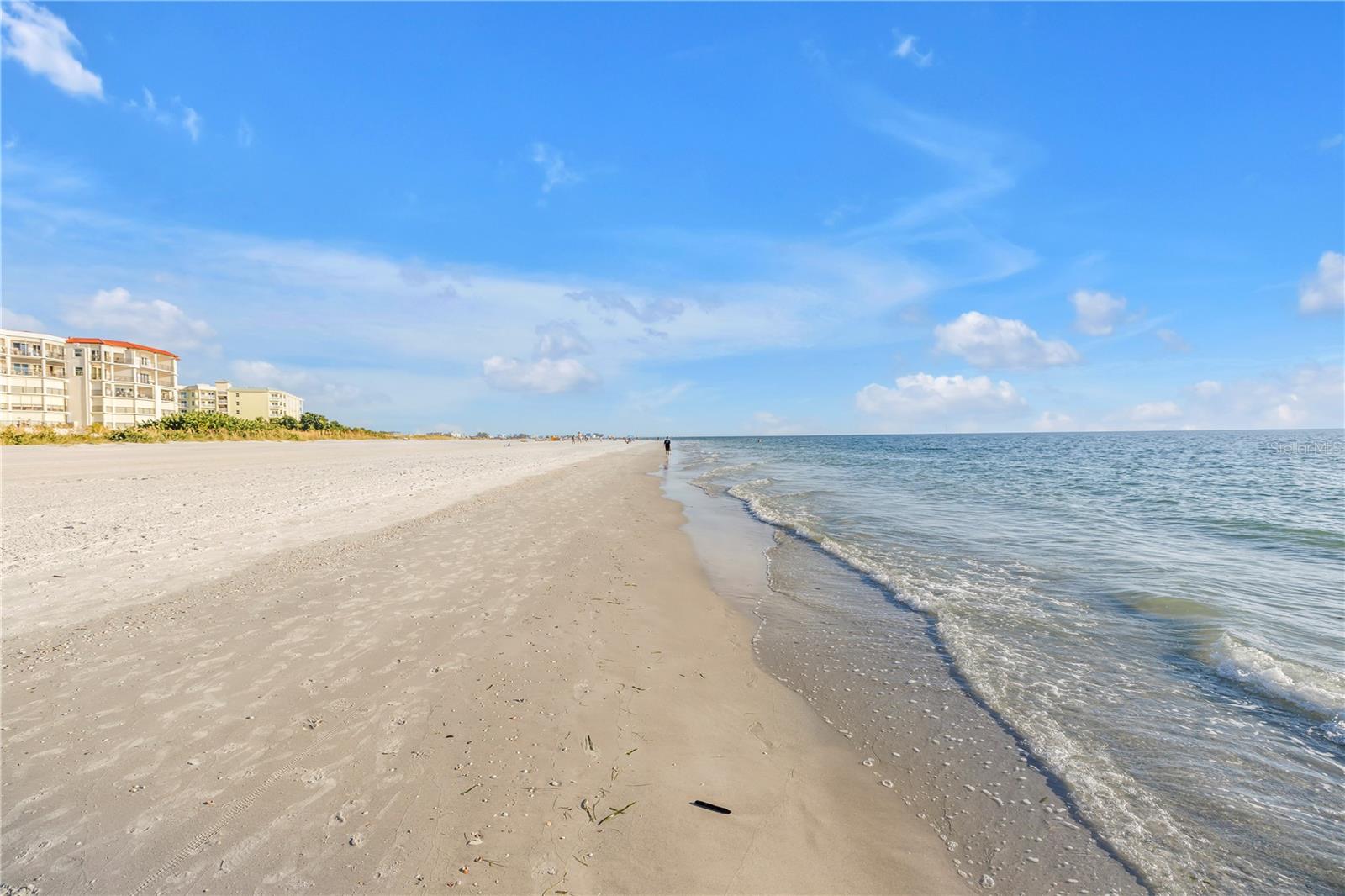 Image 33 of 38 For 12274 1st Street W 4