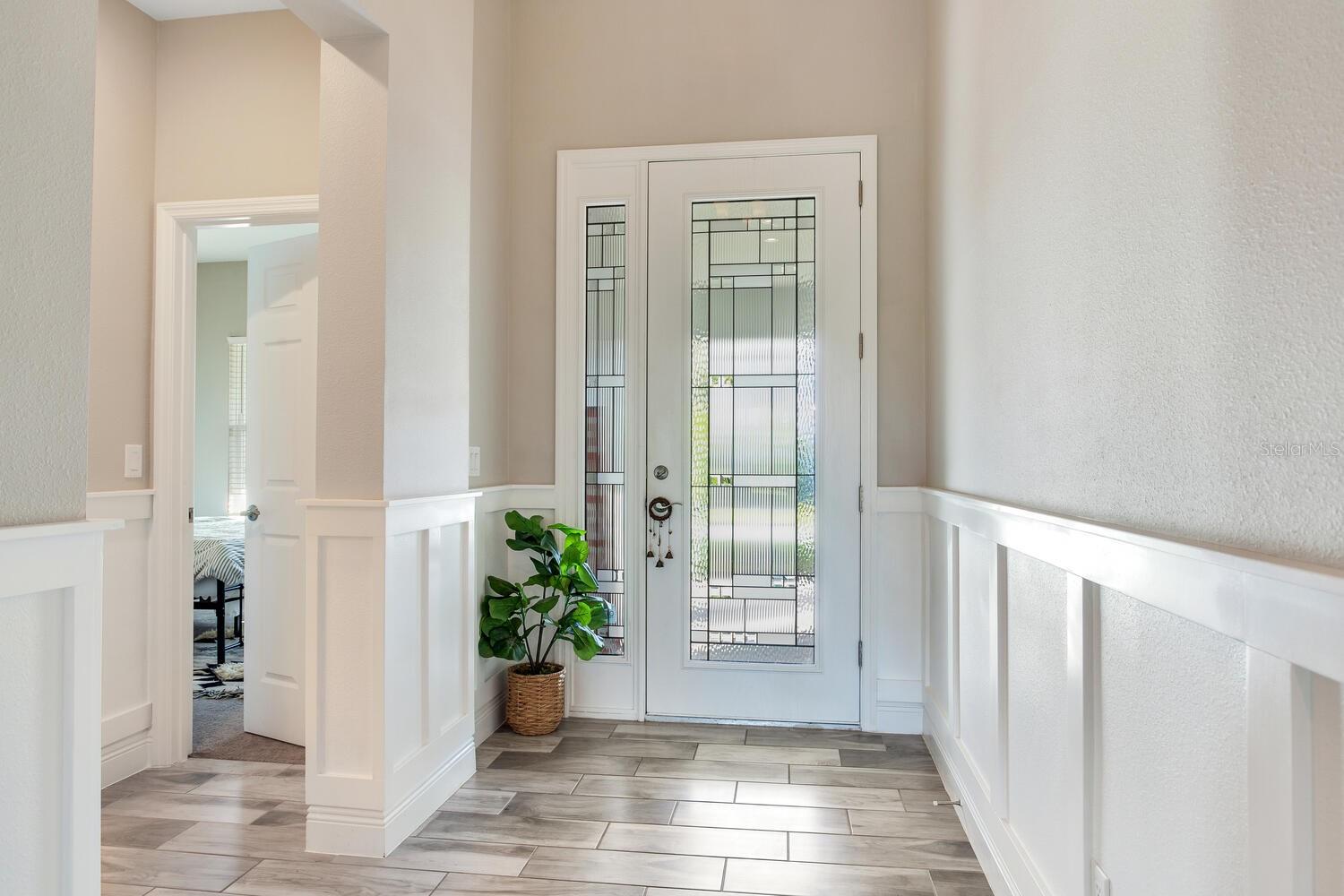 Listing photo id 9 for 18039 Aero Avenue