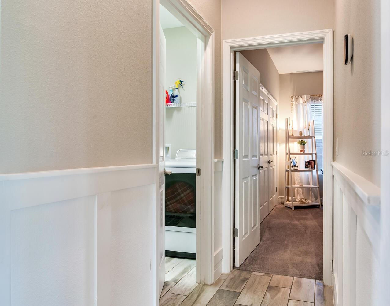 Listing photo id 15 for 18039 Aero Avenue