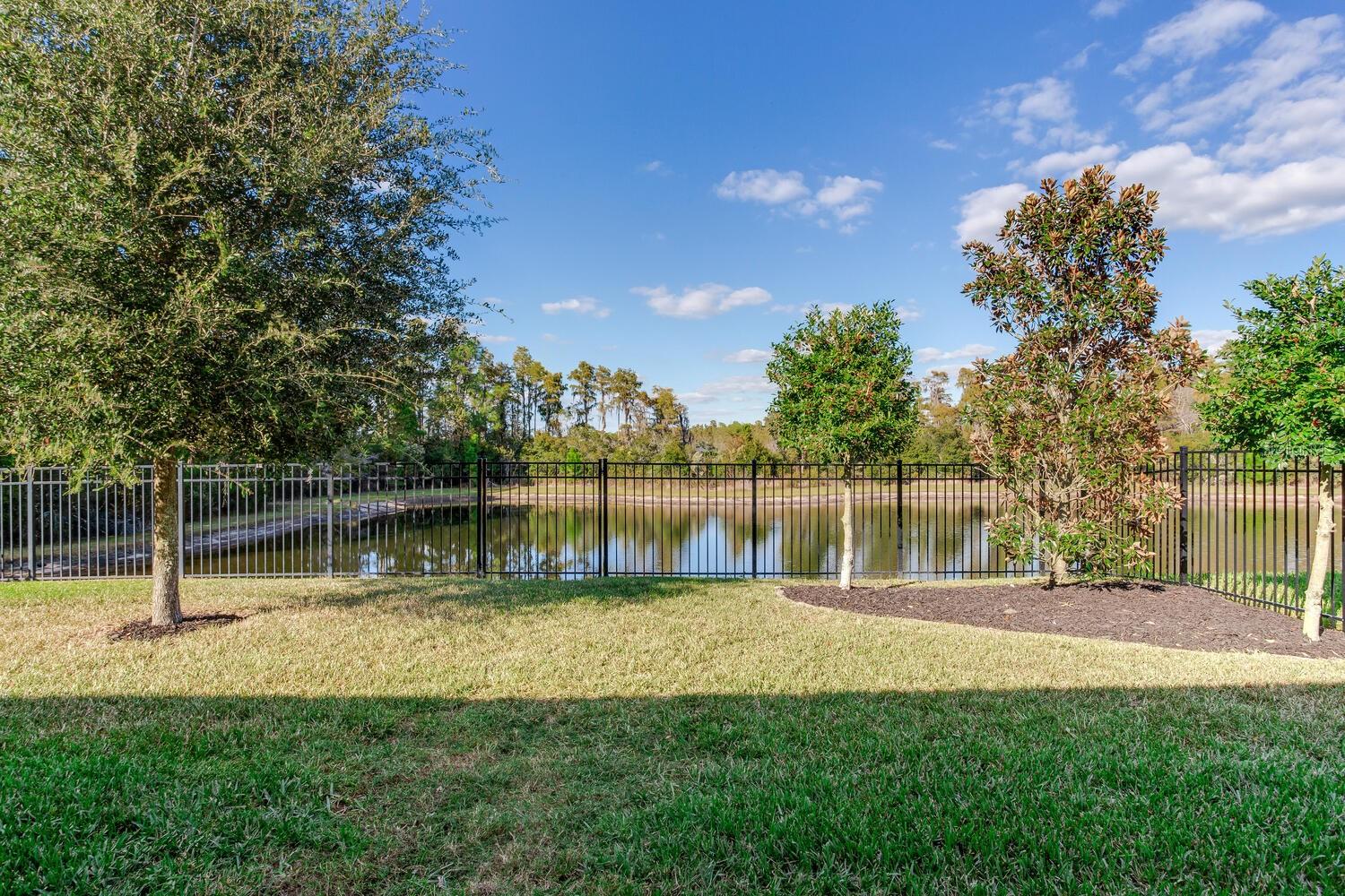 Listing photo id 53 for 18039 Aero Avenue