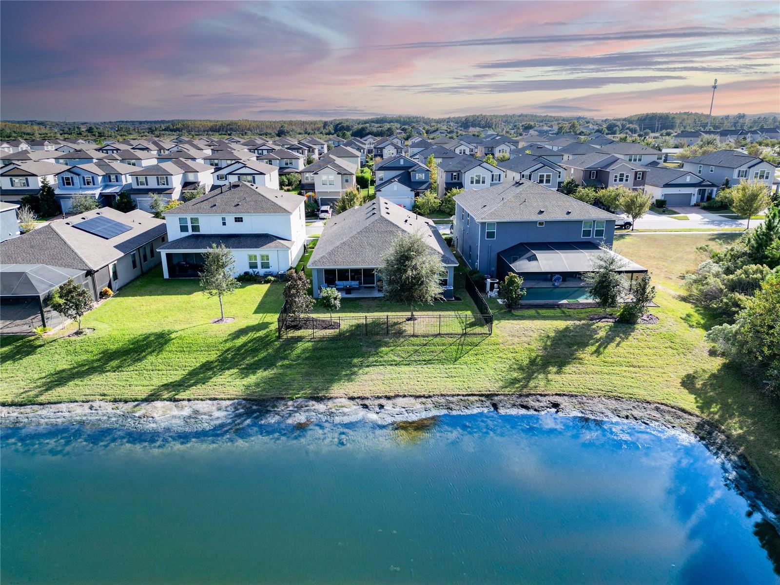 Listing photo id 4 for 18039 Aero Avenue