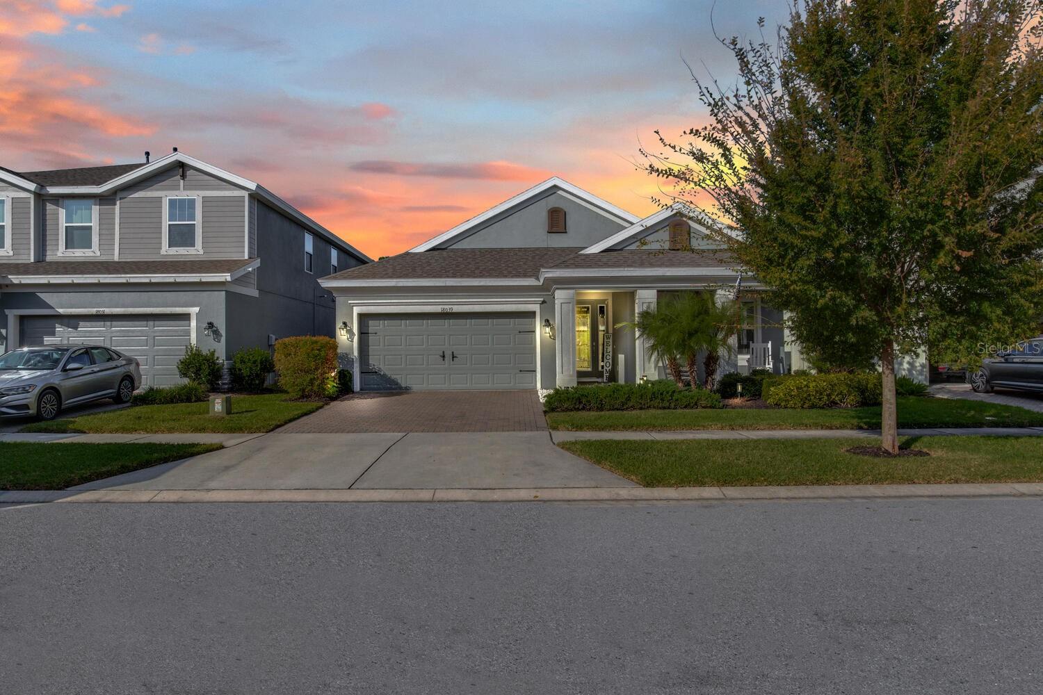 Listing photo id 61 for 18039 Aero Avenue