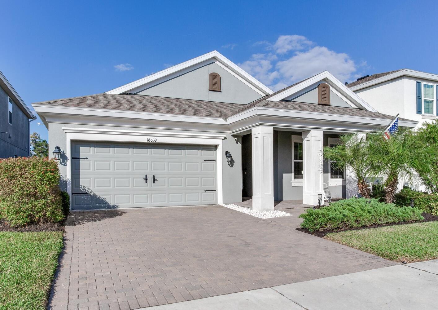 Listing photo id 5 for 18039 Aero Avenue