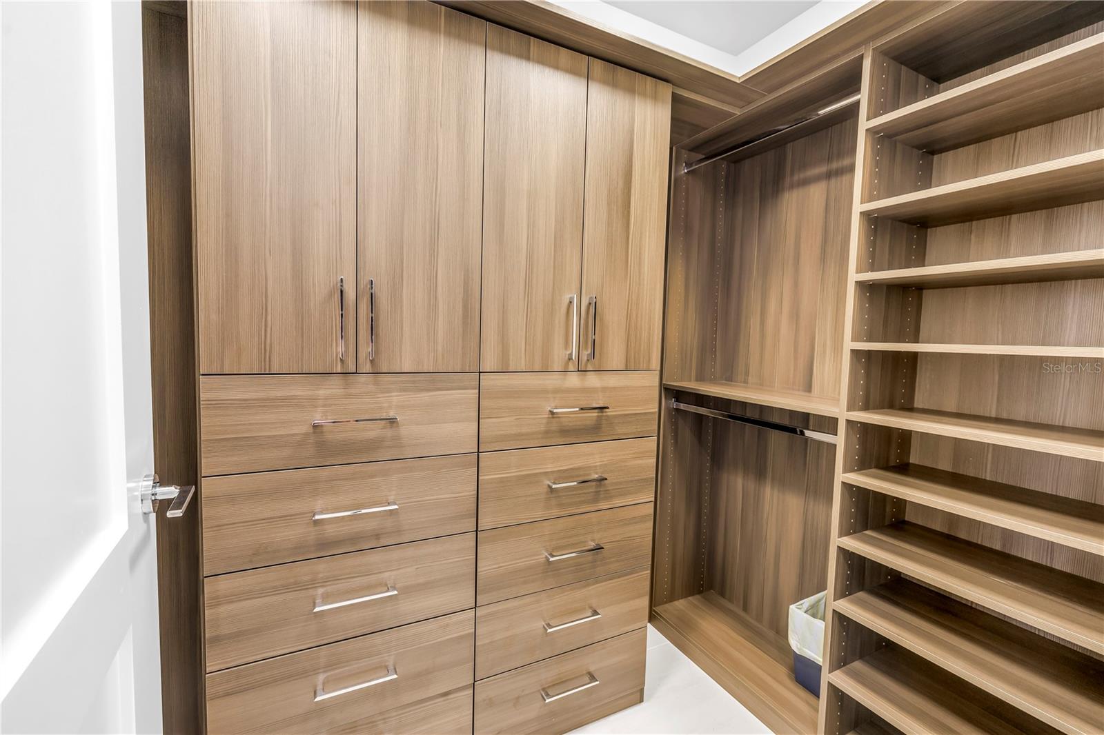 Image 18 of 52 For 301 1st Street S 1501