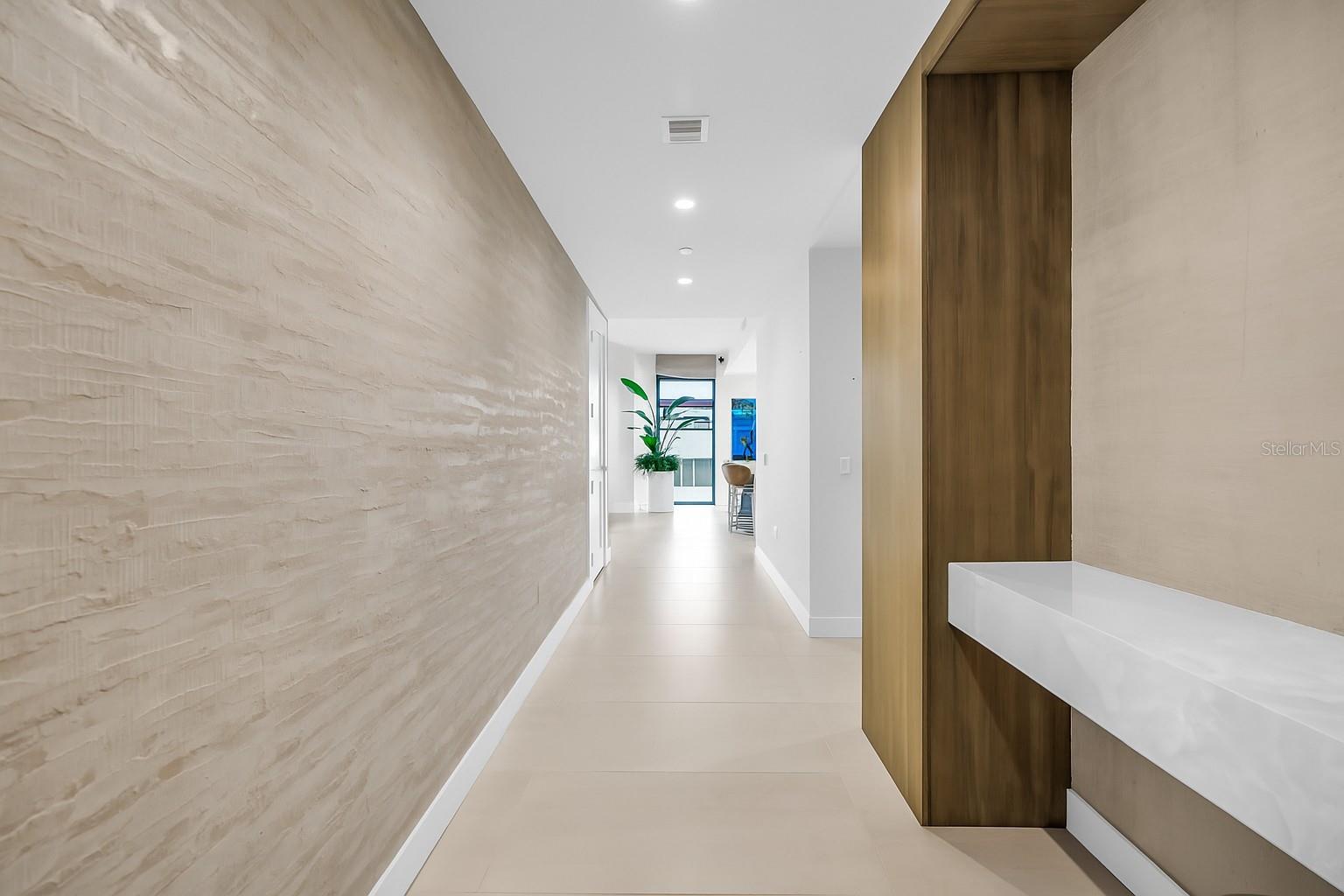 Image 29 of 52 For 301 1st Street S 1501