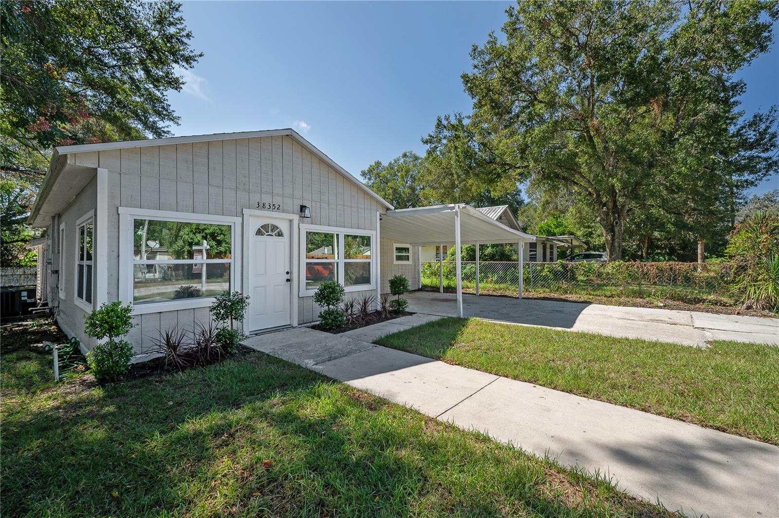 Image 2 of 38 For 38352 Corey Street