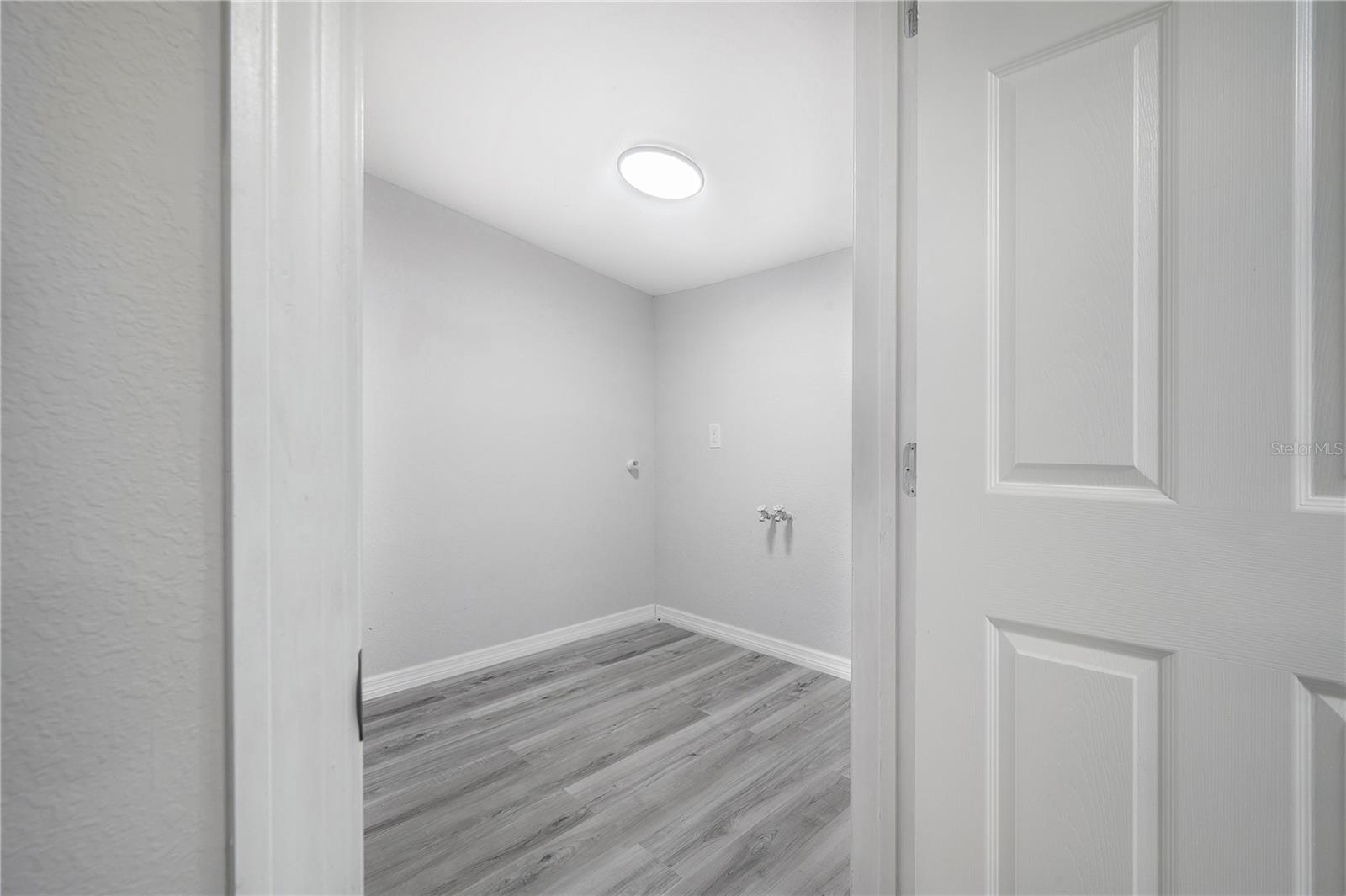 Image 22 of 38 For 38352 Corey Street