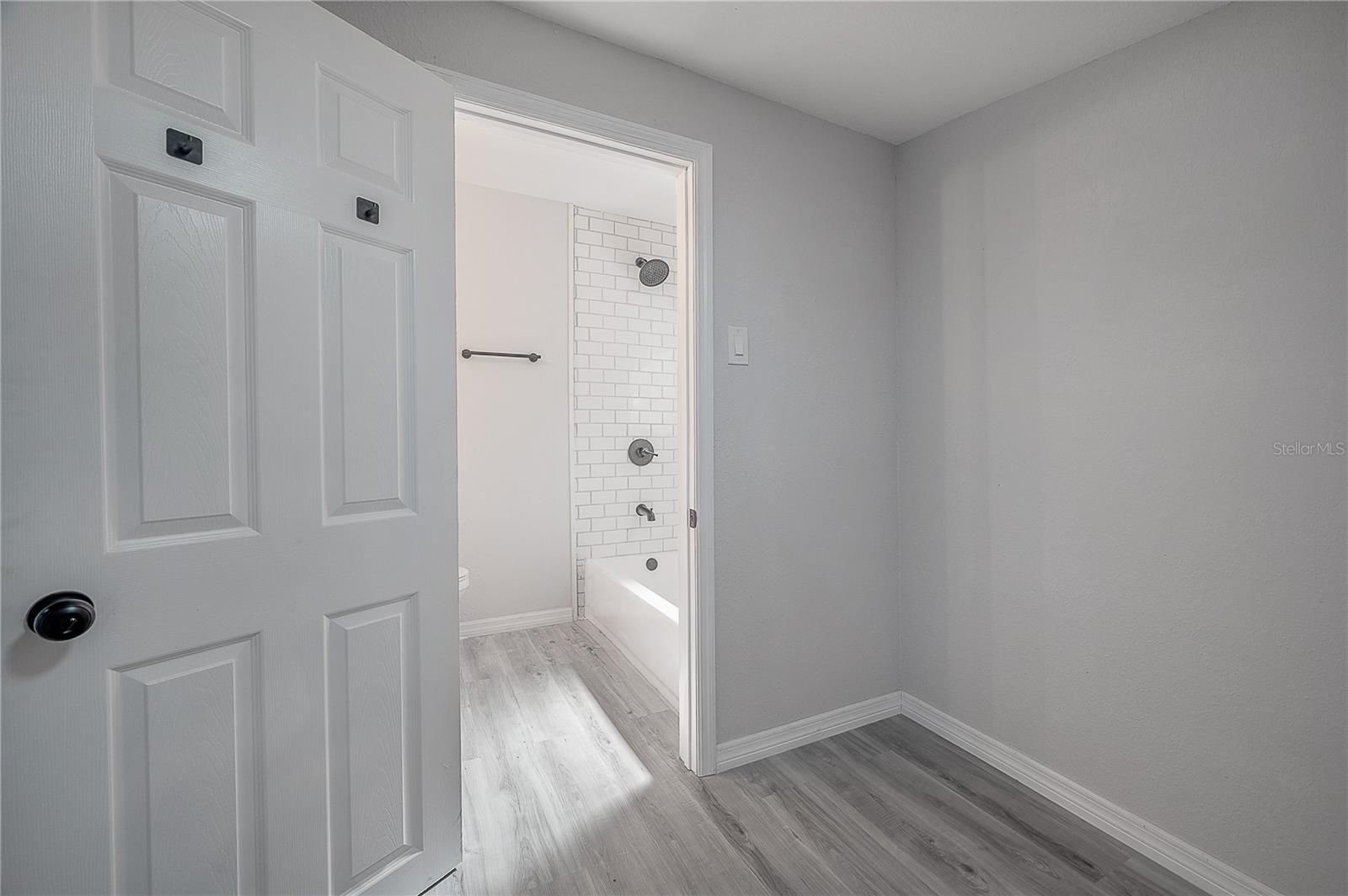 Image 23 of 38 For 38352 Corey Street