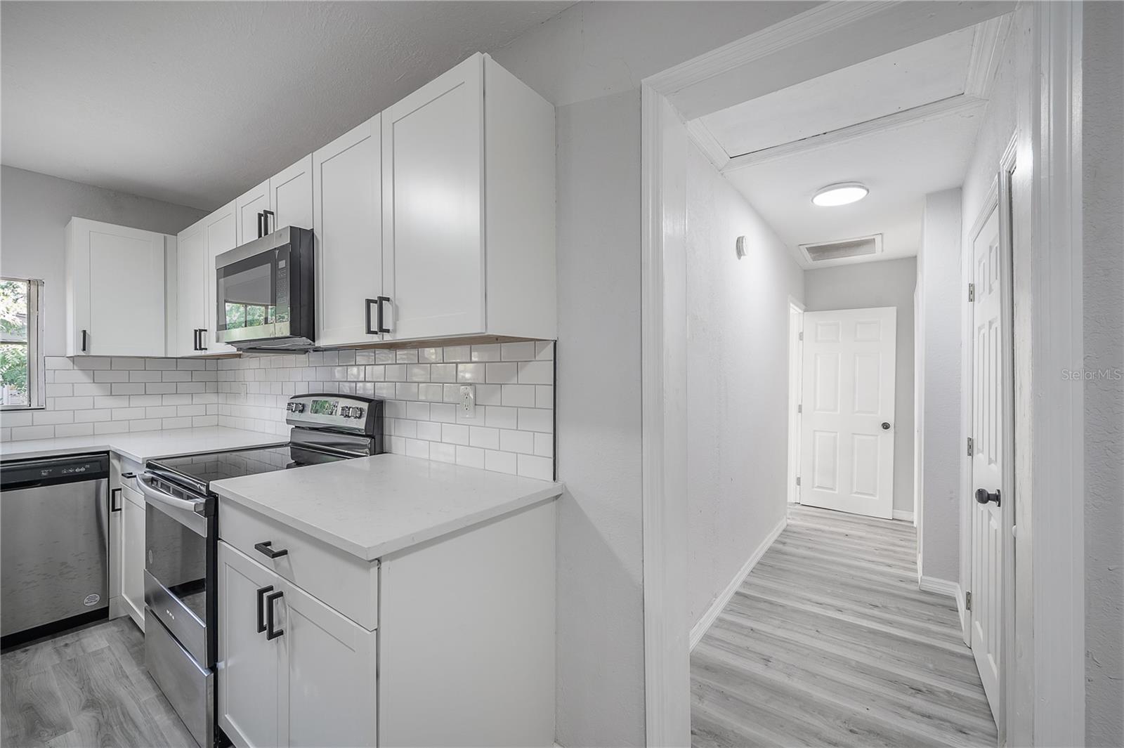 Image 26 of 38 For 38352 Corey Street