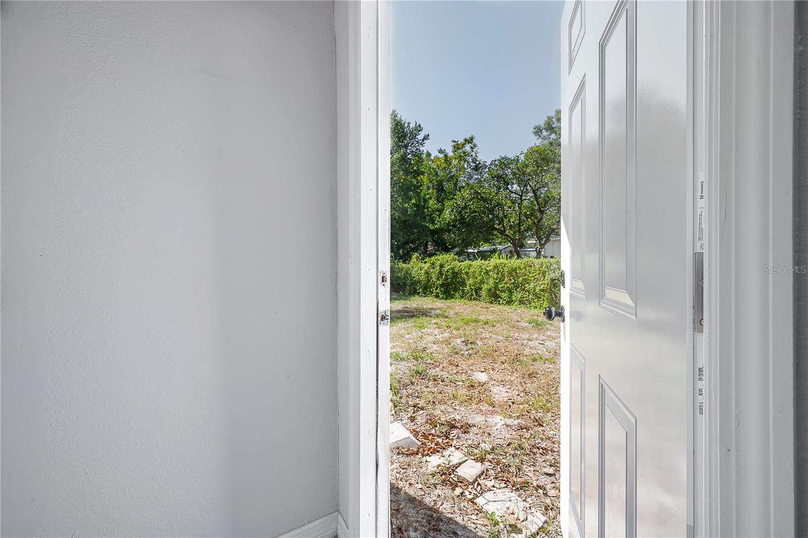 Image 29 of 38 For 38352 Corey Street