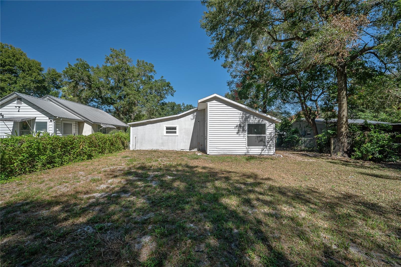 Image 35 of 38 For 38352 Corey Street