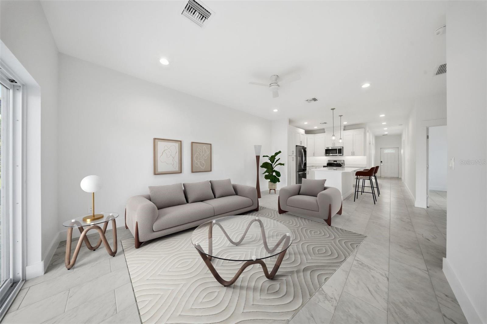 Image 5 of 30 For 10458 - 10460 Pendleton Avenue