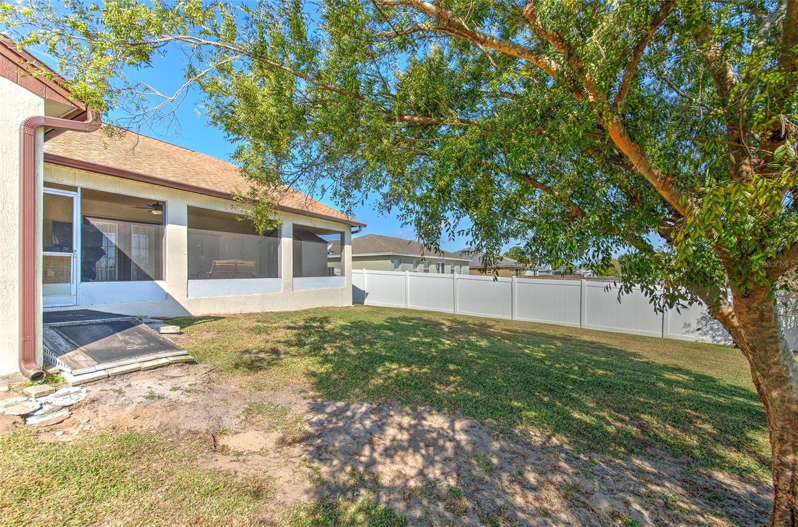 Image 14 of 51 For 6537 Crews Vue Loop