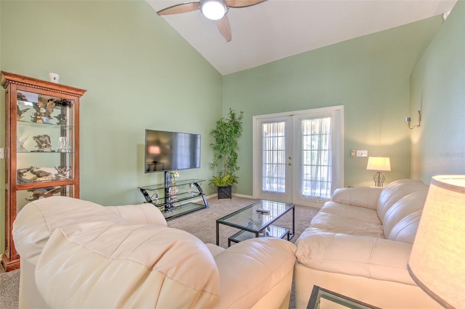 Image 20 of 51 For 6537 Crews Vue Loop