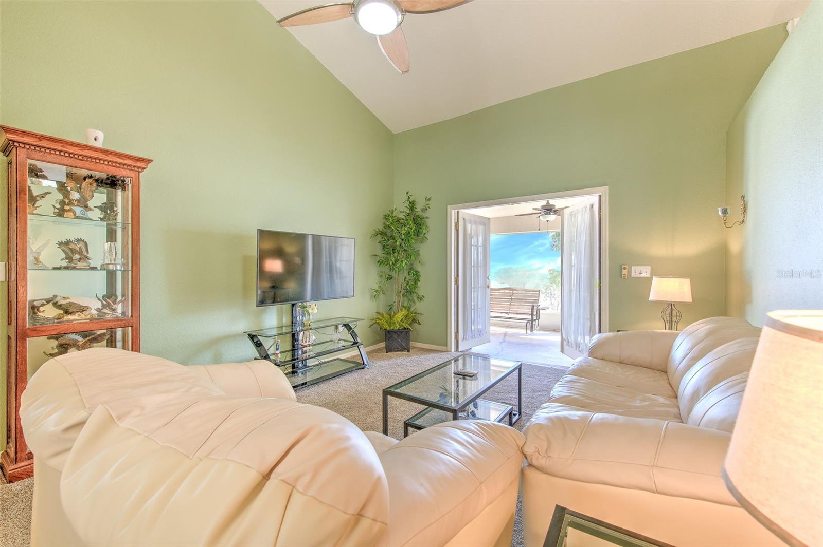 Image 21 of 51 For 6537 Crews Vue Loop