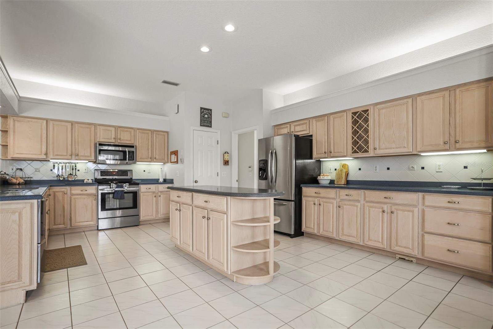 Image 16 of 68 For 4503 Rye Rd  