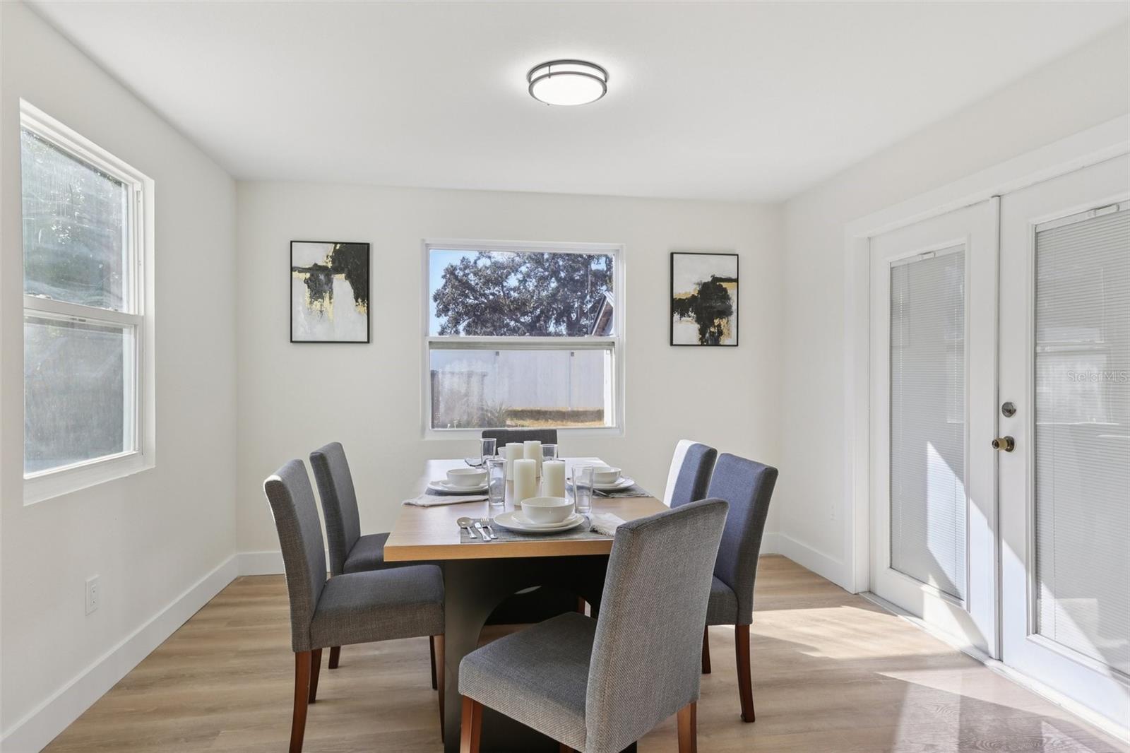 Image 11 of 43 For 1226 Robin Hood Lane