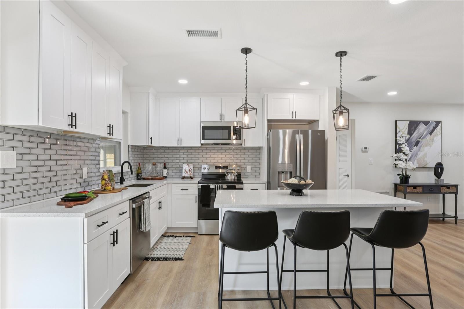 Image 15 of 43 For 1226 Robin Hood Lane