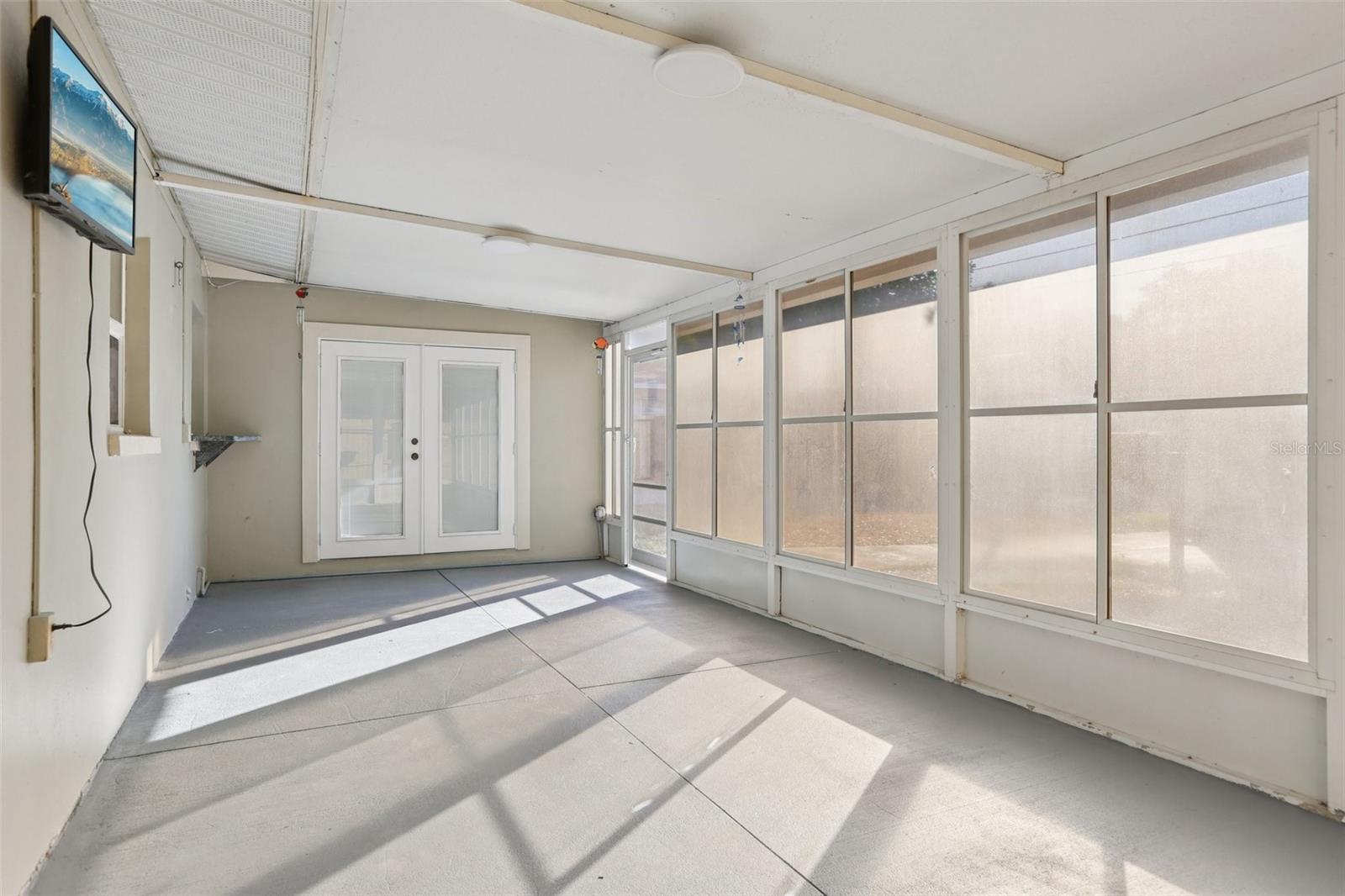 Image 29 of 43 For 1226 Robin Hood Lane