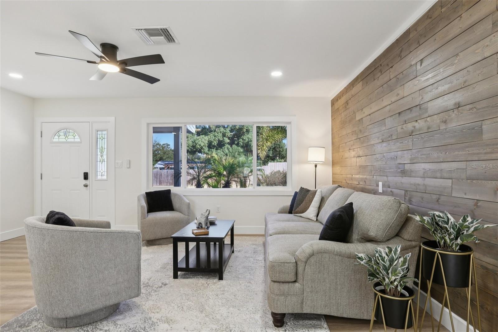 Image 6 of 43 For 1226 Robin Hood Lane