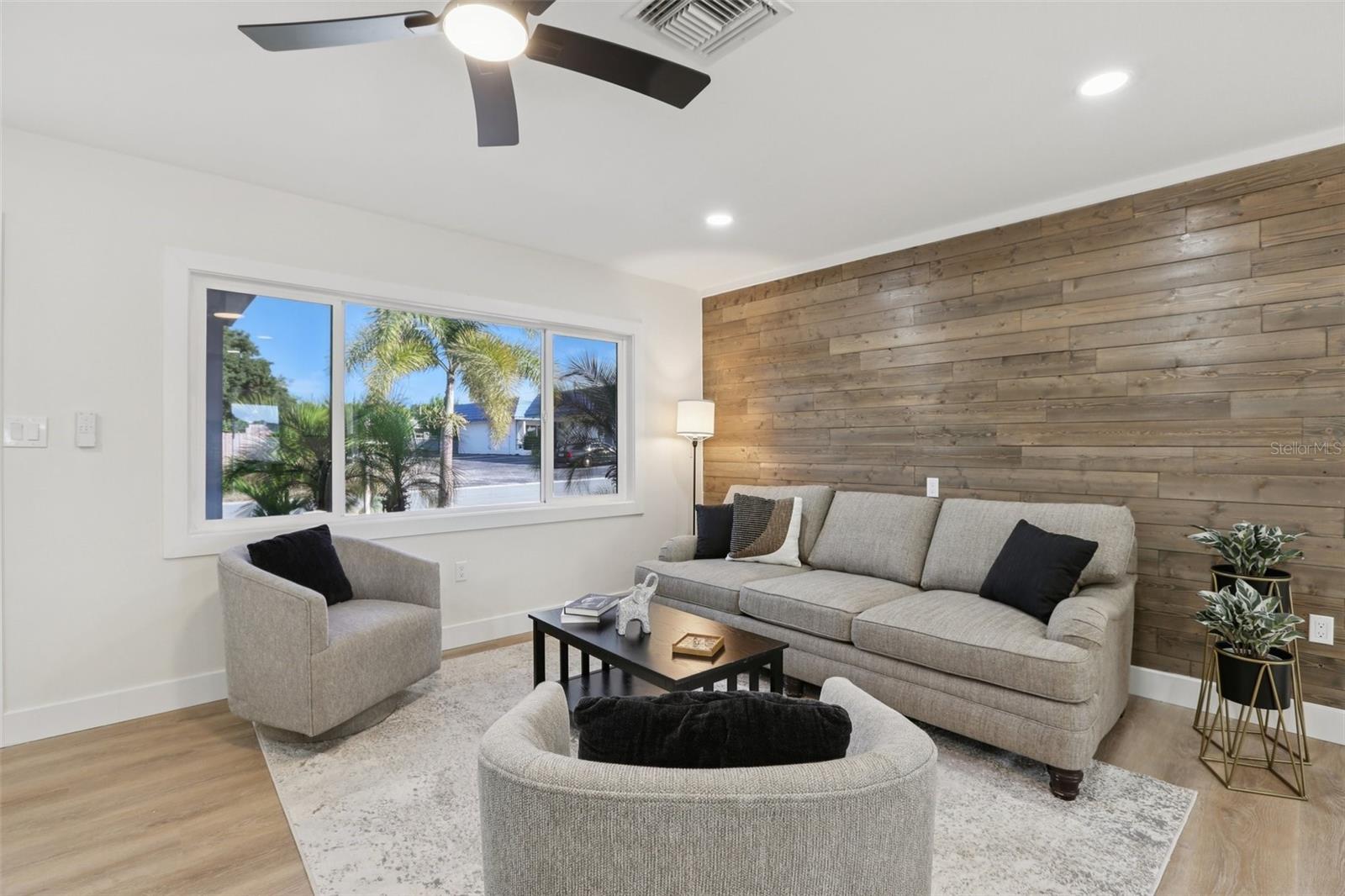 Image 9 of 43 For 1226 Robin Hood Lane