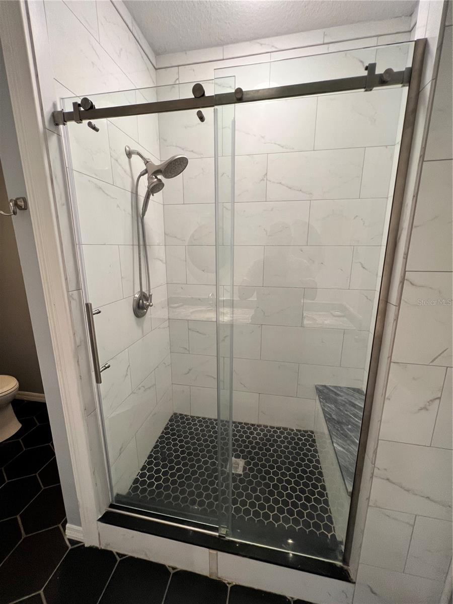 Image 11 of 14 For 7405 Surrey Wood Lane