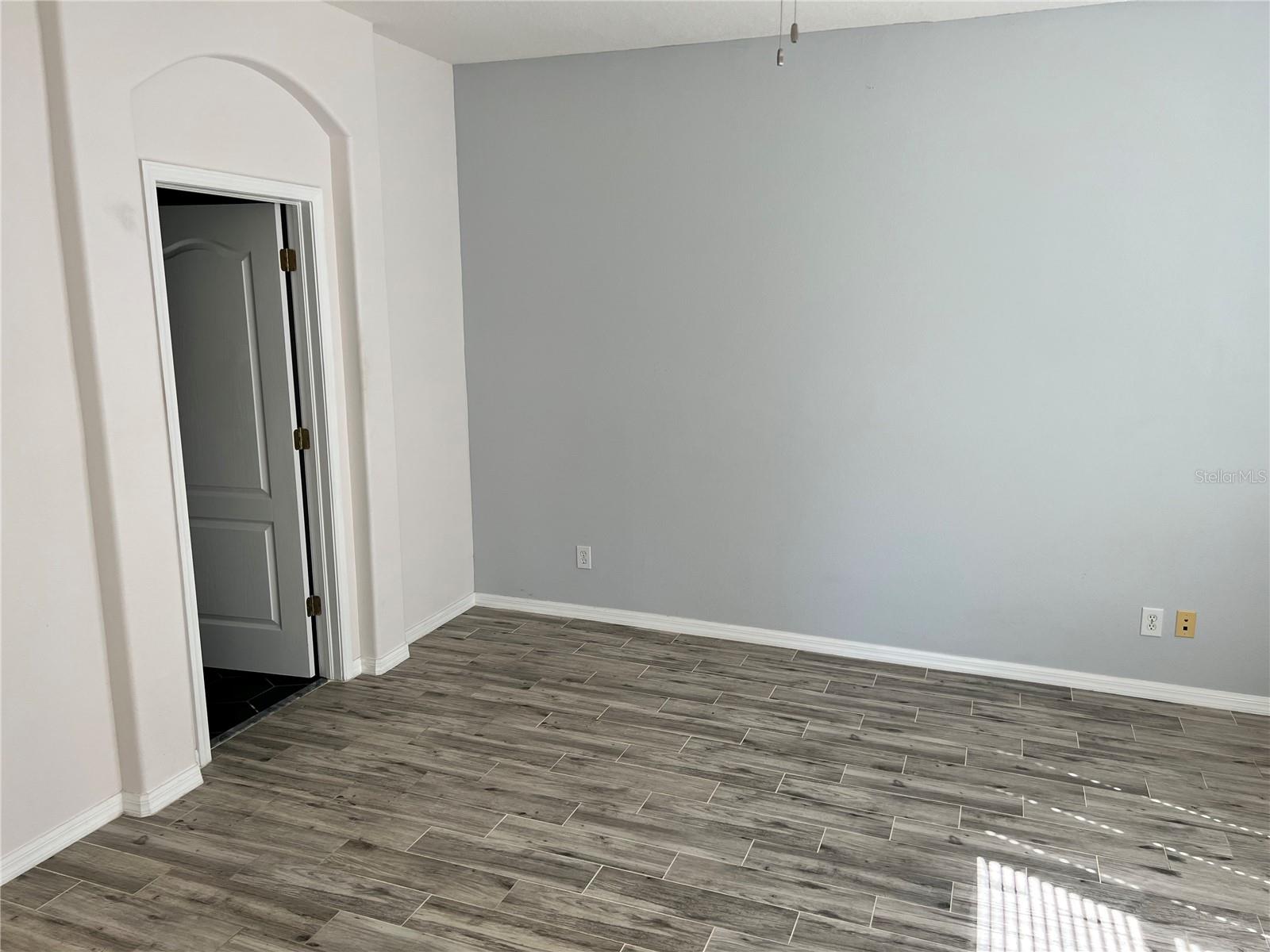 Image 13 of 14 For 7405 Surrey Wood Lane