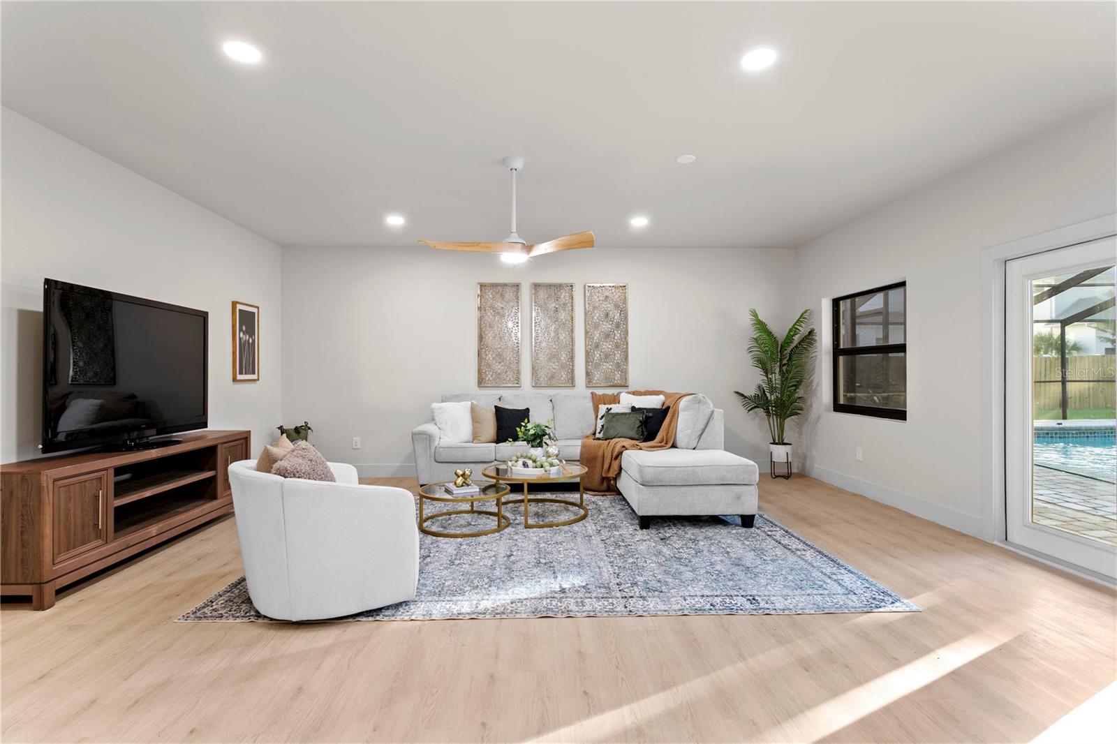 Listing photo id 22 for 4504 Lamb Avenue